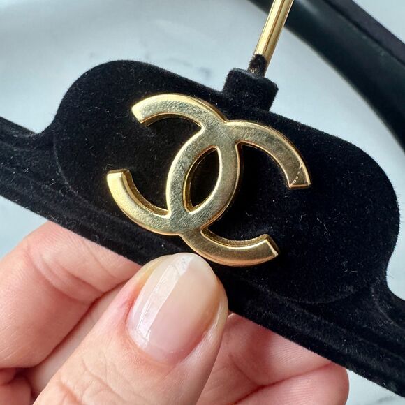 2pc Vintage Chanel Black Velvet Gold Tone CC Hardware Clothing Hangers - Picture 3 of 14